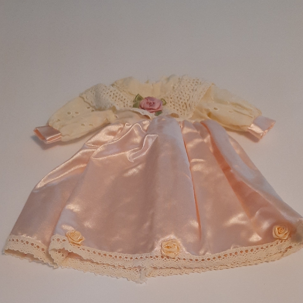 Elegant Pink Doll Dress with Lace Trim